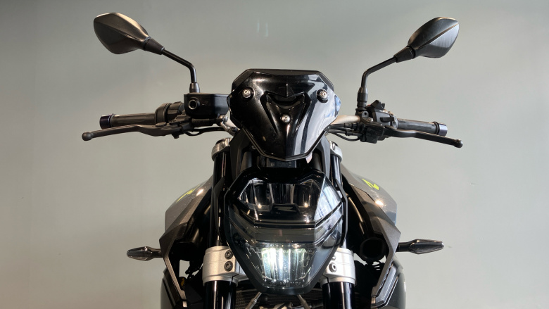 BMW F900 R